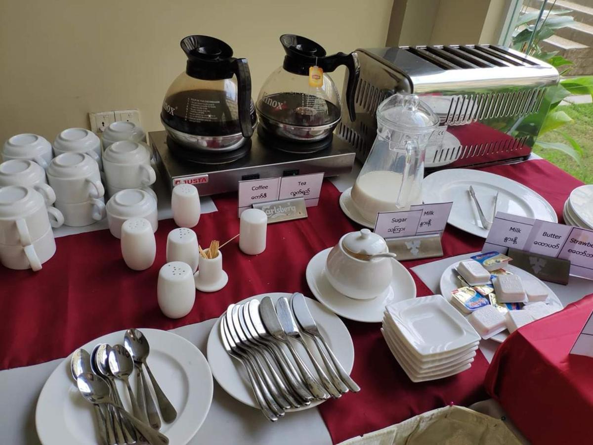 Mandalar May One Hotel Mandalay Bagian luar foto