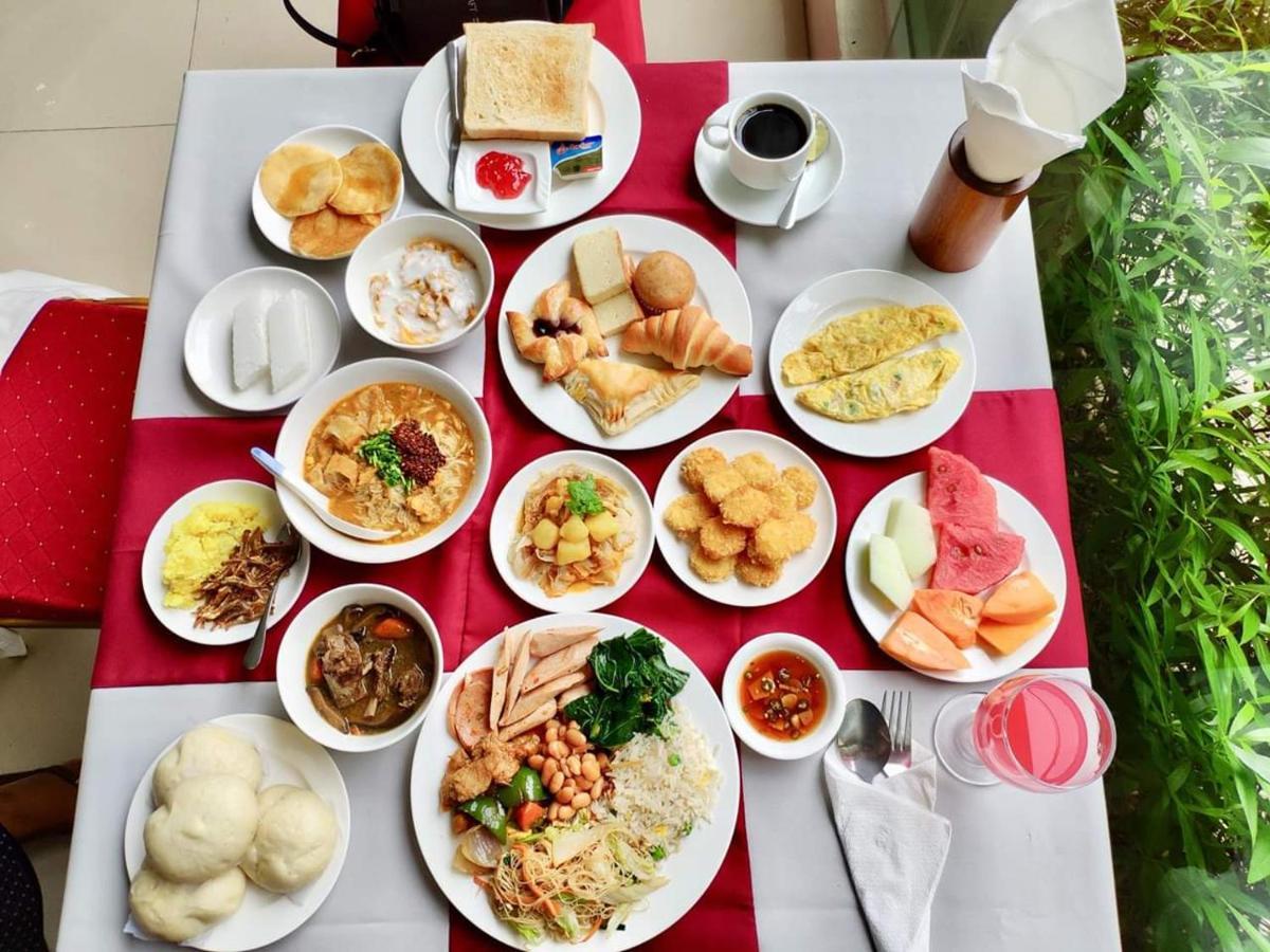 Mandalar May One Hotel Mandalay Bagian luar foto