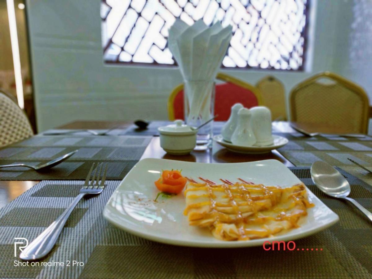 Mandalar May One Hotel Mandalay Bagian luar foto