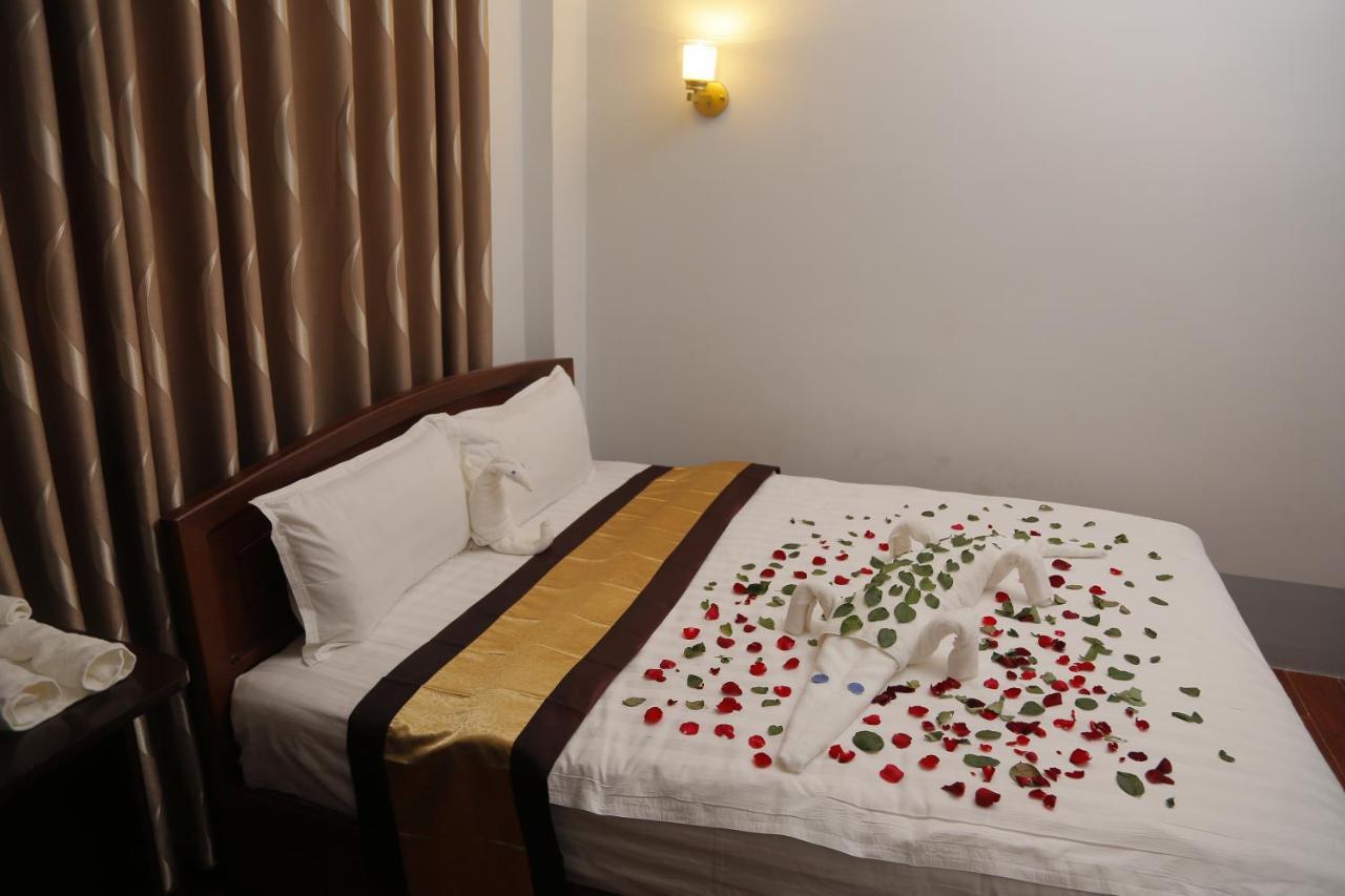 Mandalar May One Hotel Mandalay Bagian luar foto